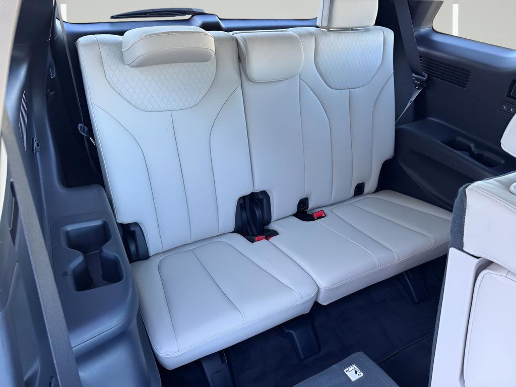 Used 2022 Hyundai Palisade SEL w/ 8P Bench Seat Package AWD/4WD image 33