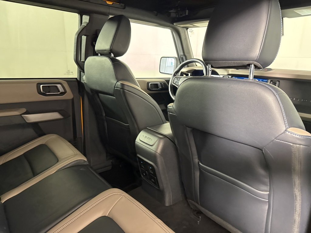 Used 2022 Ford Bronco Wildtrak image 16