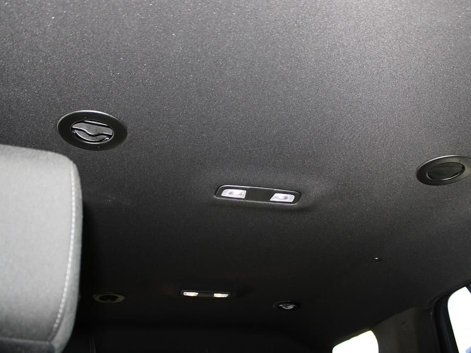 Used 2023 Chevrolet Traverse LT image 46