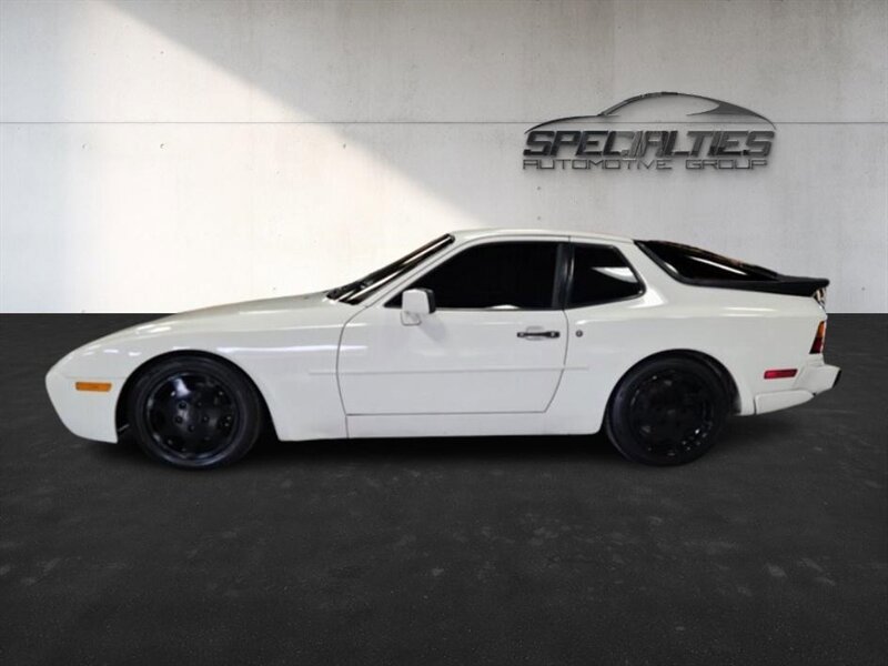 Used 1987 Porsche 944 Turbo RWD image 6