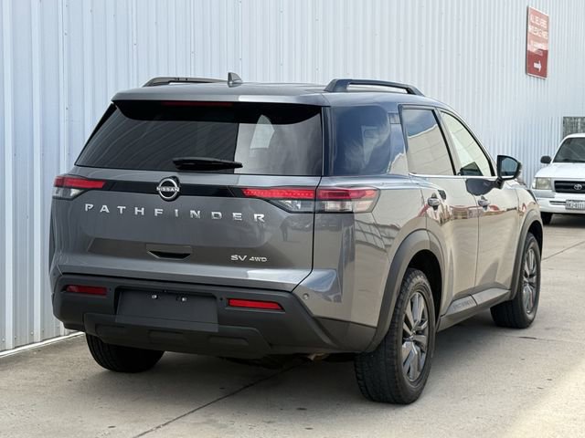 Used 2024 Nissan Pathfinder SV AWD/4WD image 4
