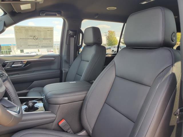New 2026 Chevrolet Suburban Z71 w/ Comfort Package image 19