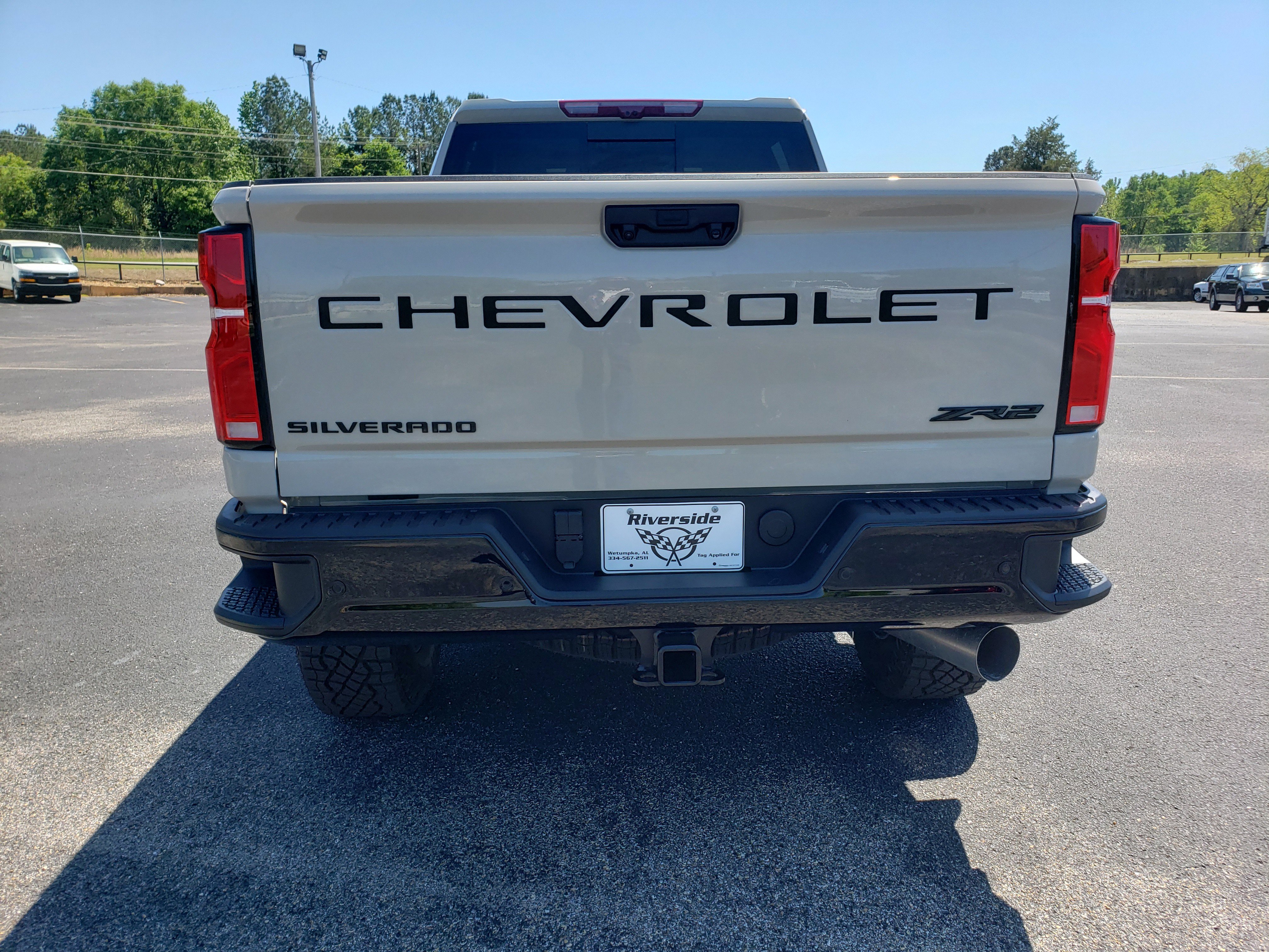 New 2026 Chevrolet Silverado 2500 ZR2 w/ LPO, Dark Essentials Package AWD/4WD image 8