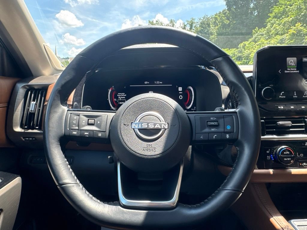 Used 2023 Nissan Pathfinder Platinum w/ Cargo Package AWD/4WD image 15