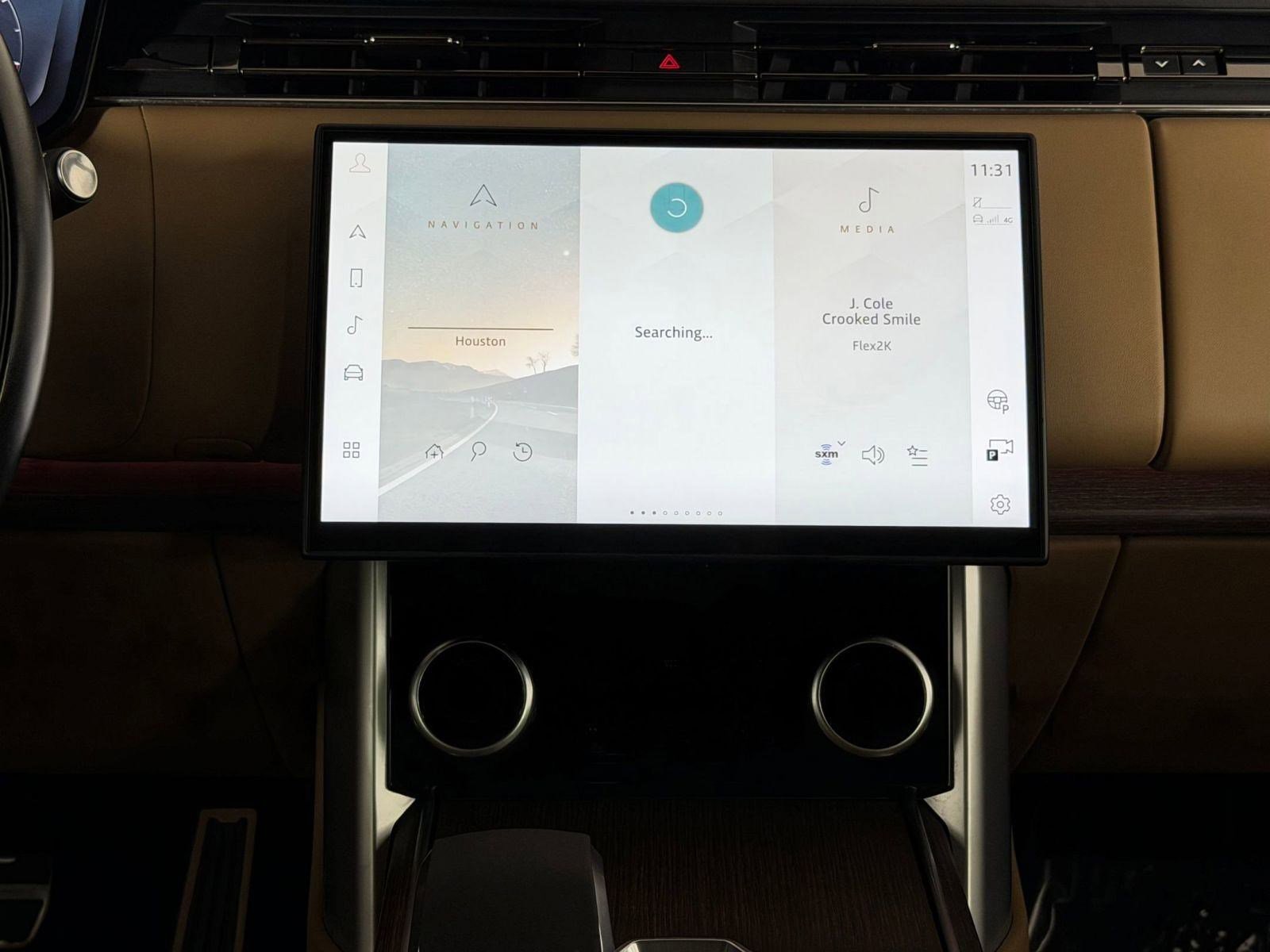 Used 2023 Land Rover Range Rover SE image 24