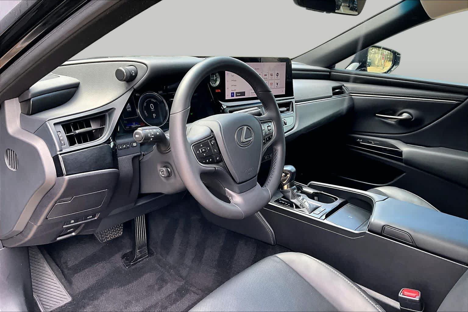 Used 2023 Lexus ES 300h w/ Premium Package FWD image 17