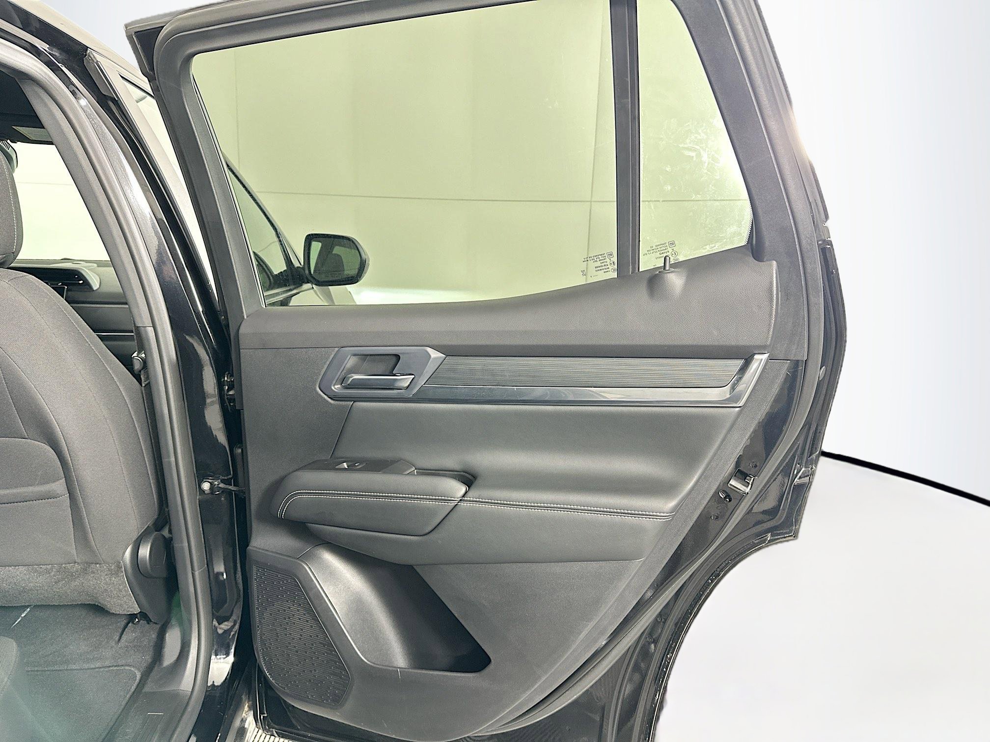 Used 2025 GMC Terrain Elevation image 28