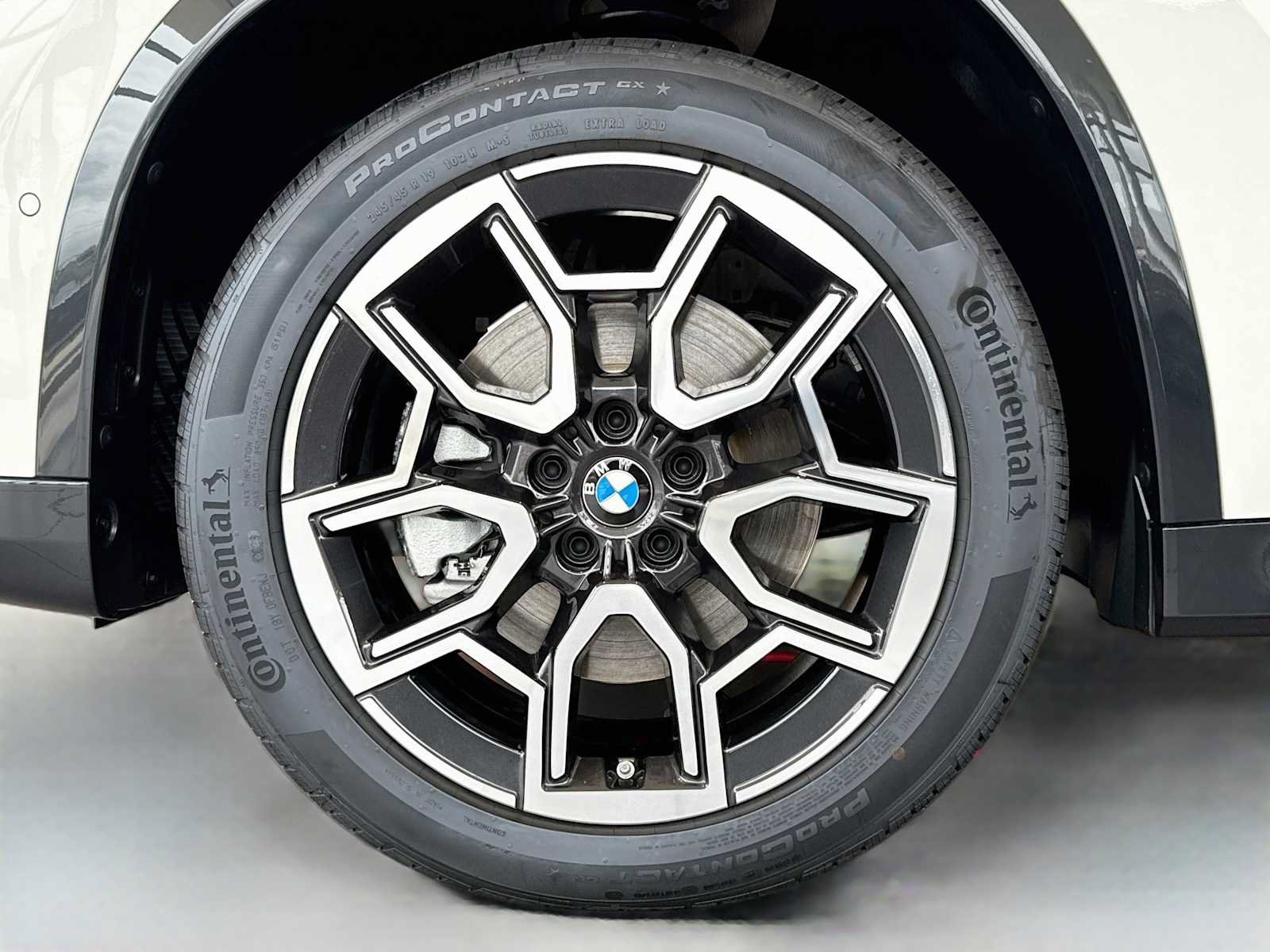 New 2027 BMW X1 xDrive28i AWD/4WD image 6