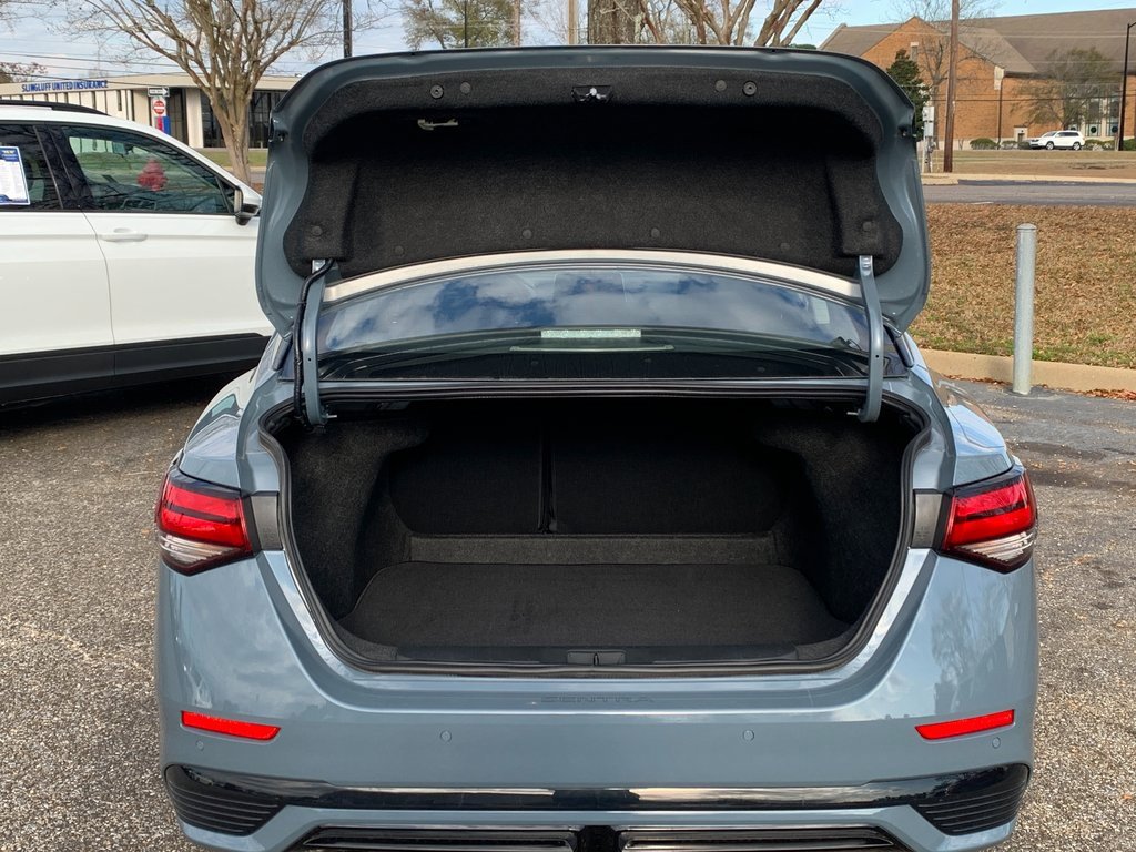 New 2025 Nissan Sentra SR image 5