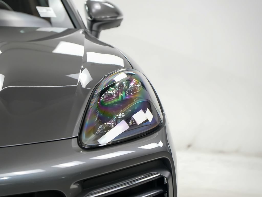 Certified 2022 Porsche Cayenne E-Hybrid AWD/4WD image 7