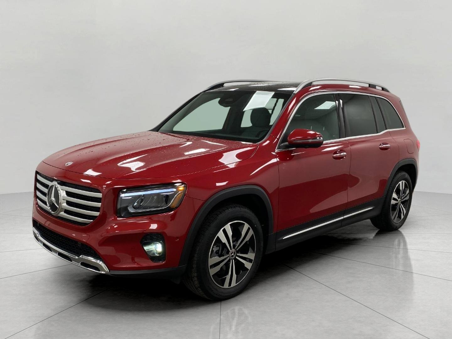 Certified 2026 Mercedes-Benz GLB 250 4MATIC image 9