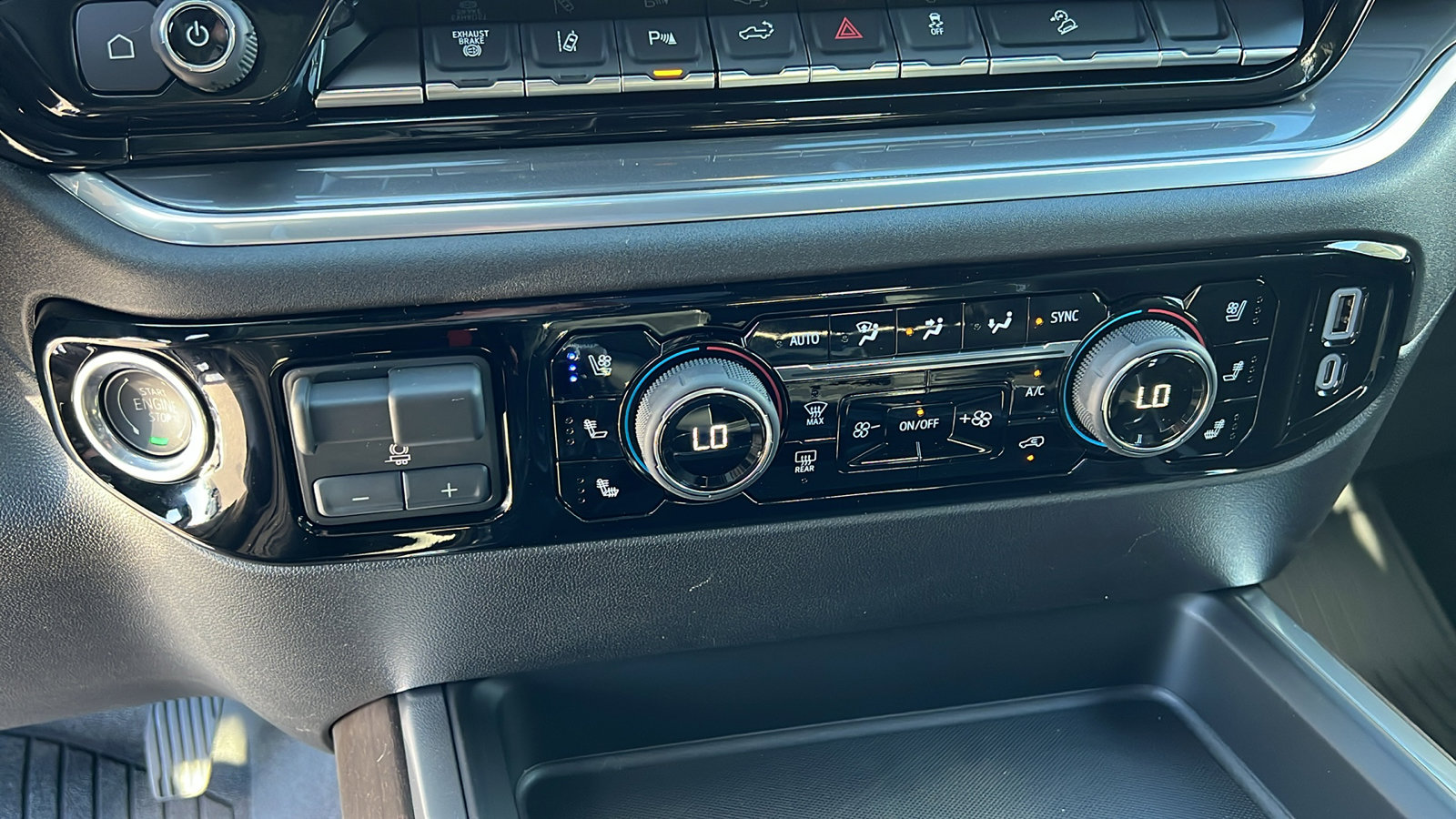 New 2026 Chevrolet Silverado 2500 High Country w/ High Country Premium Package image 24