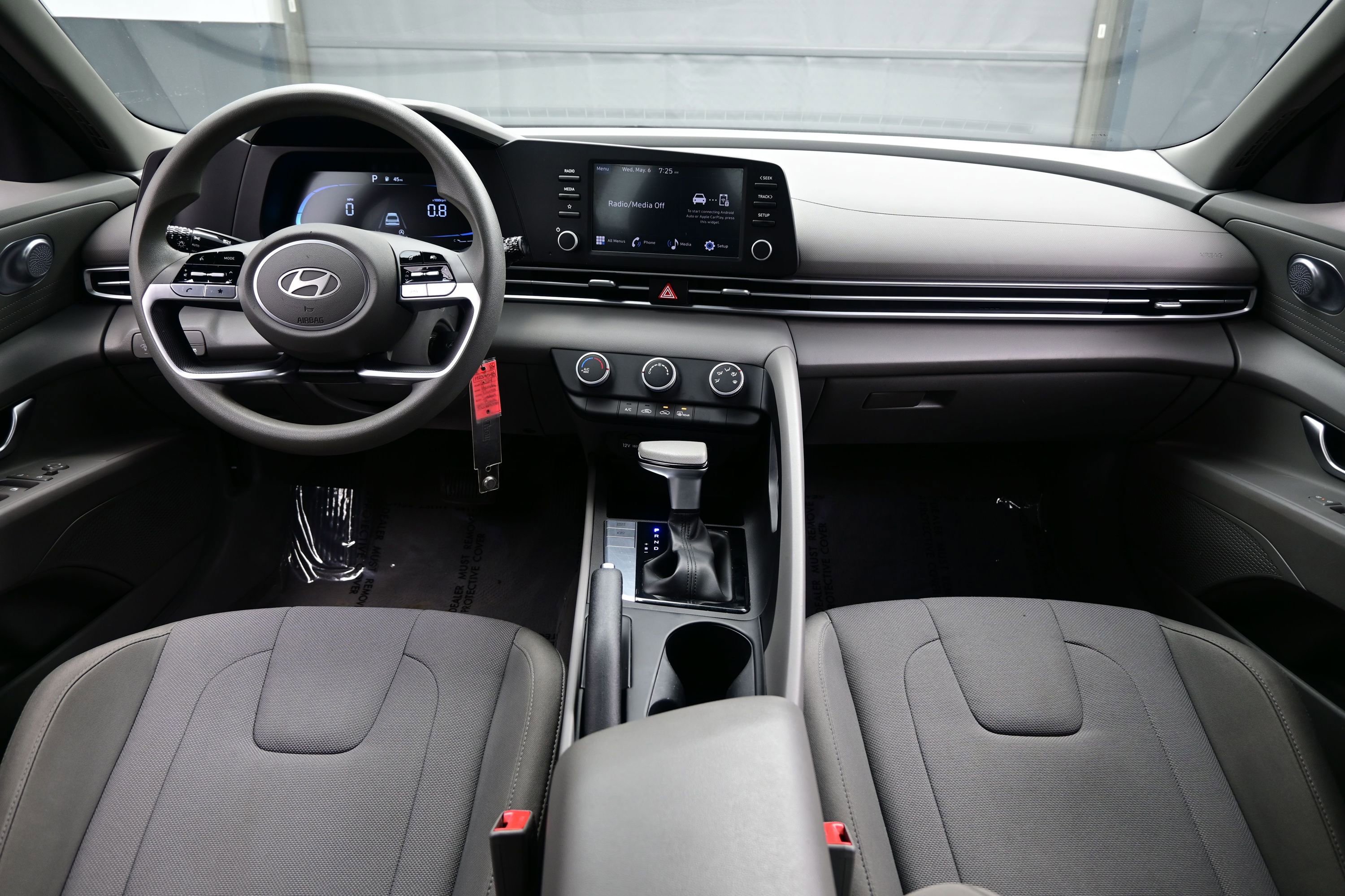 Used 2024 Hyundai Elantra SE FWD image 16