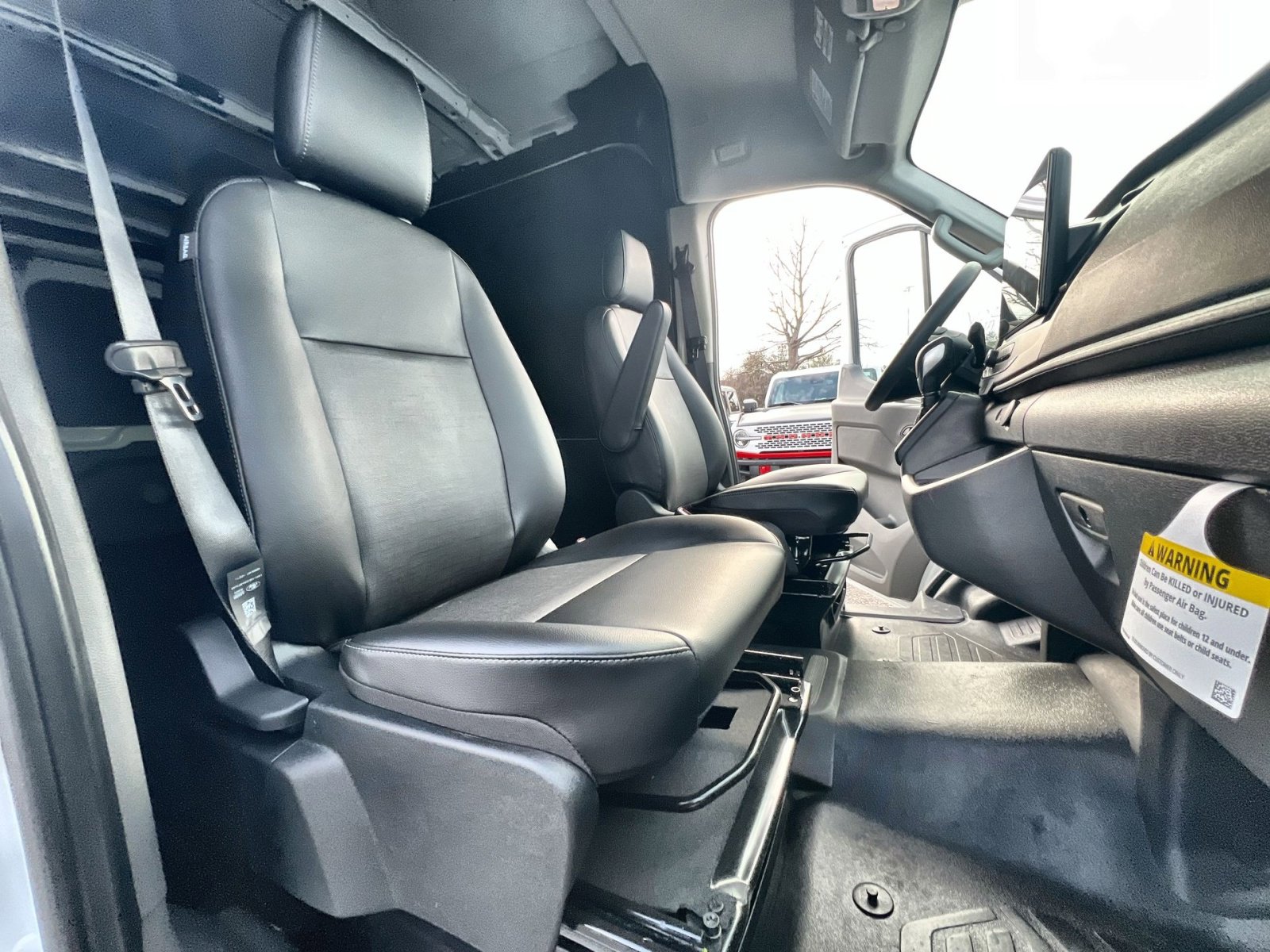 New 2026 Ford Transit 250 148 Medium Roof w/ Load Area Protection Package image 25