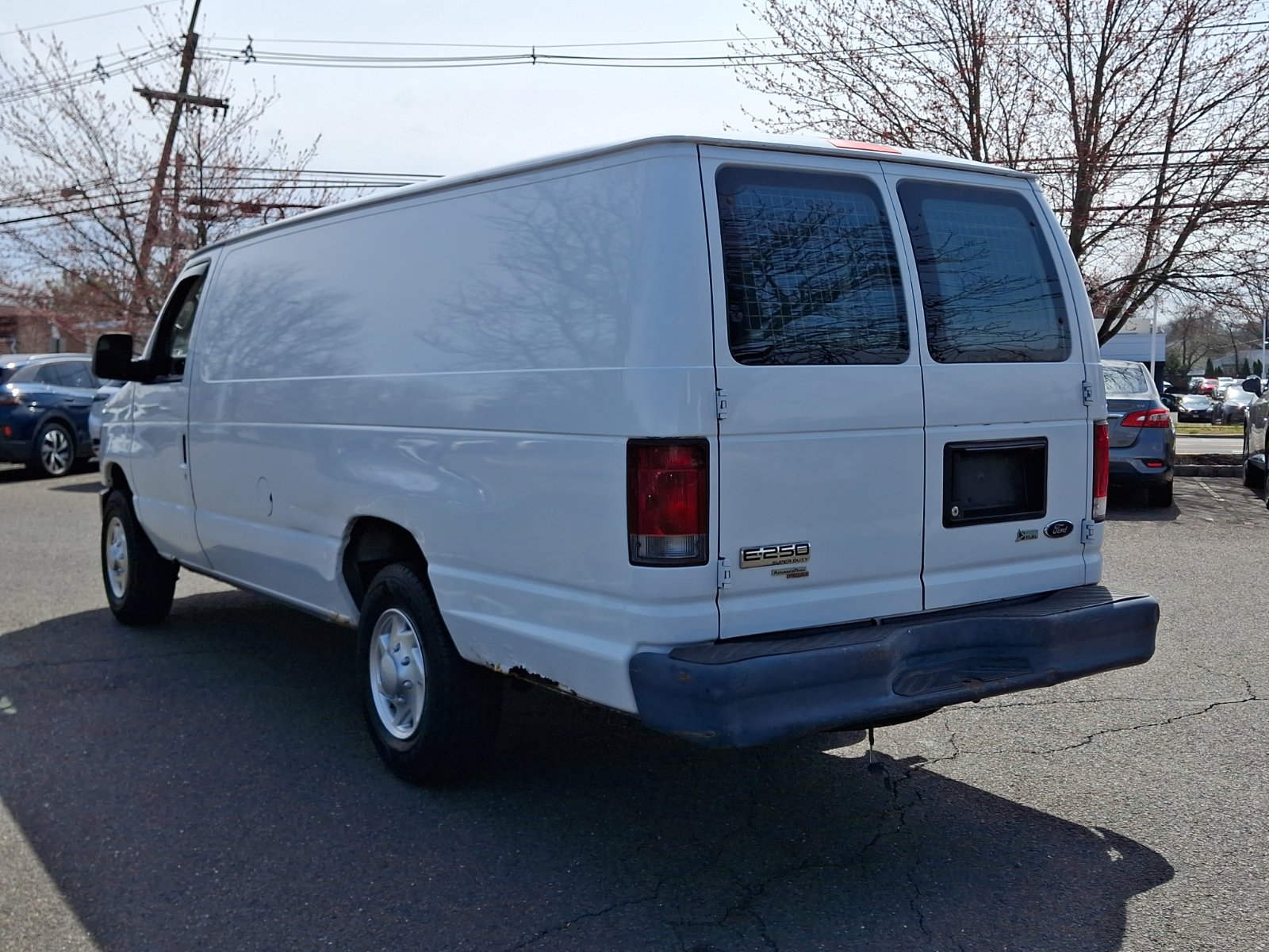 Used 2011 Ford E-250 and Econoline 250 Extended w/ Commercial Cargo Van Pkg image 5