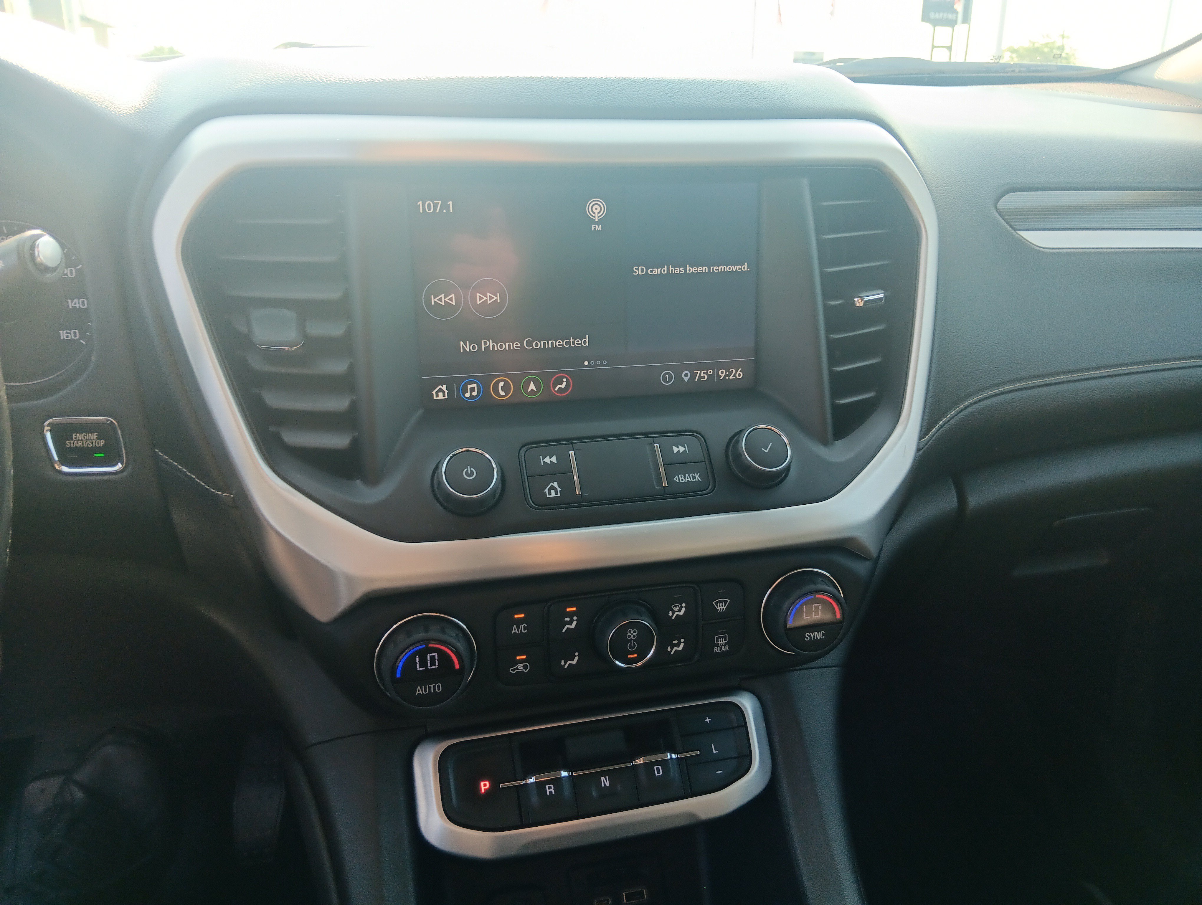 Used 2020 GMC Acadia SLT w/ Trailering Package FWD image 12