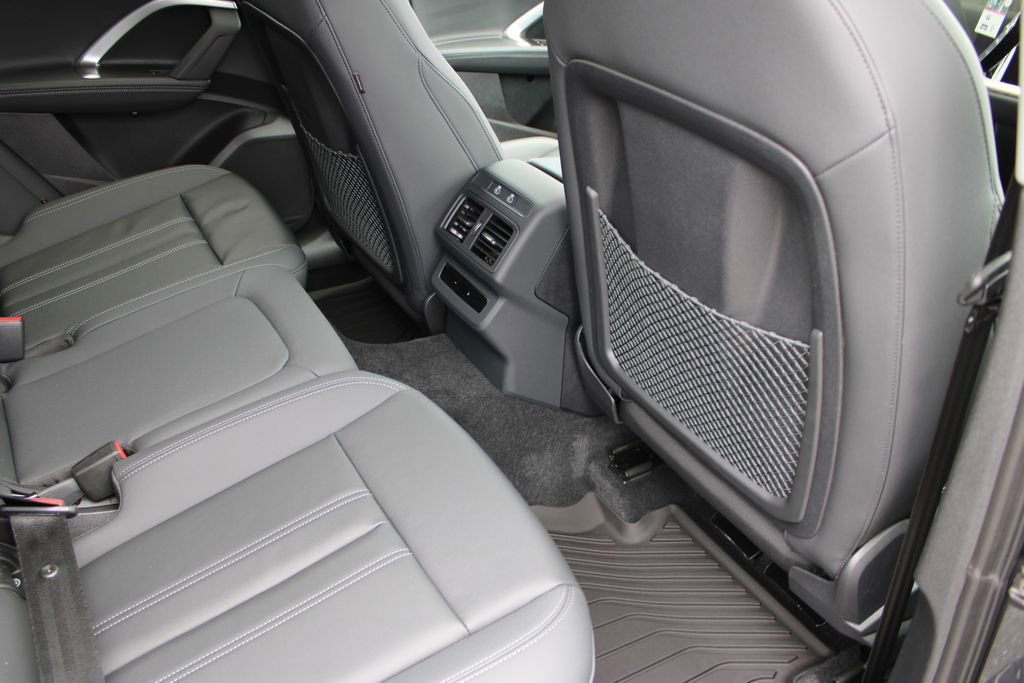 Certified 2025 Audi Q5 Premium w/ Premium Plus AWD/4WD image 49