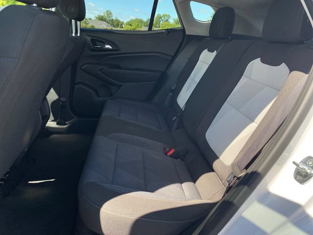 Certified 2024 Chevrolet Trax LS w/ LS Convenience Package FWD image 18
