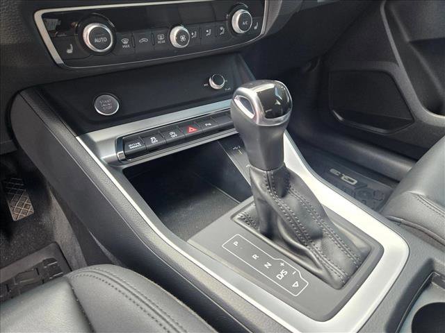 Used 2020 Audi Q3 2.0T Premium w/ Convenience Package AWD/4WD image 12