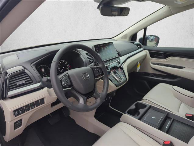 New 2026 Honda Odyssey Touring image 3