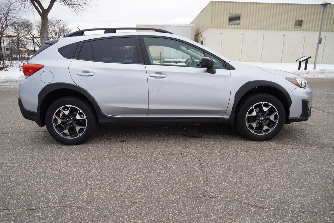 Used 2019 Subaru Crosstrek 2.0i w/ Eyesight System image 6