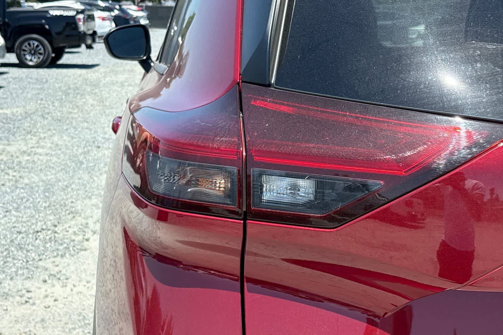 Used 2025 Nissan Rogue SV w/ SV Premium Package FWD image 13