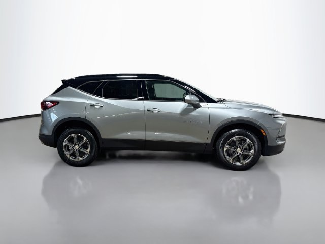 New 2026 Chevrolet Blazer LT w/ Convenience Package FWD image 6