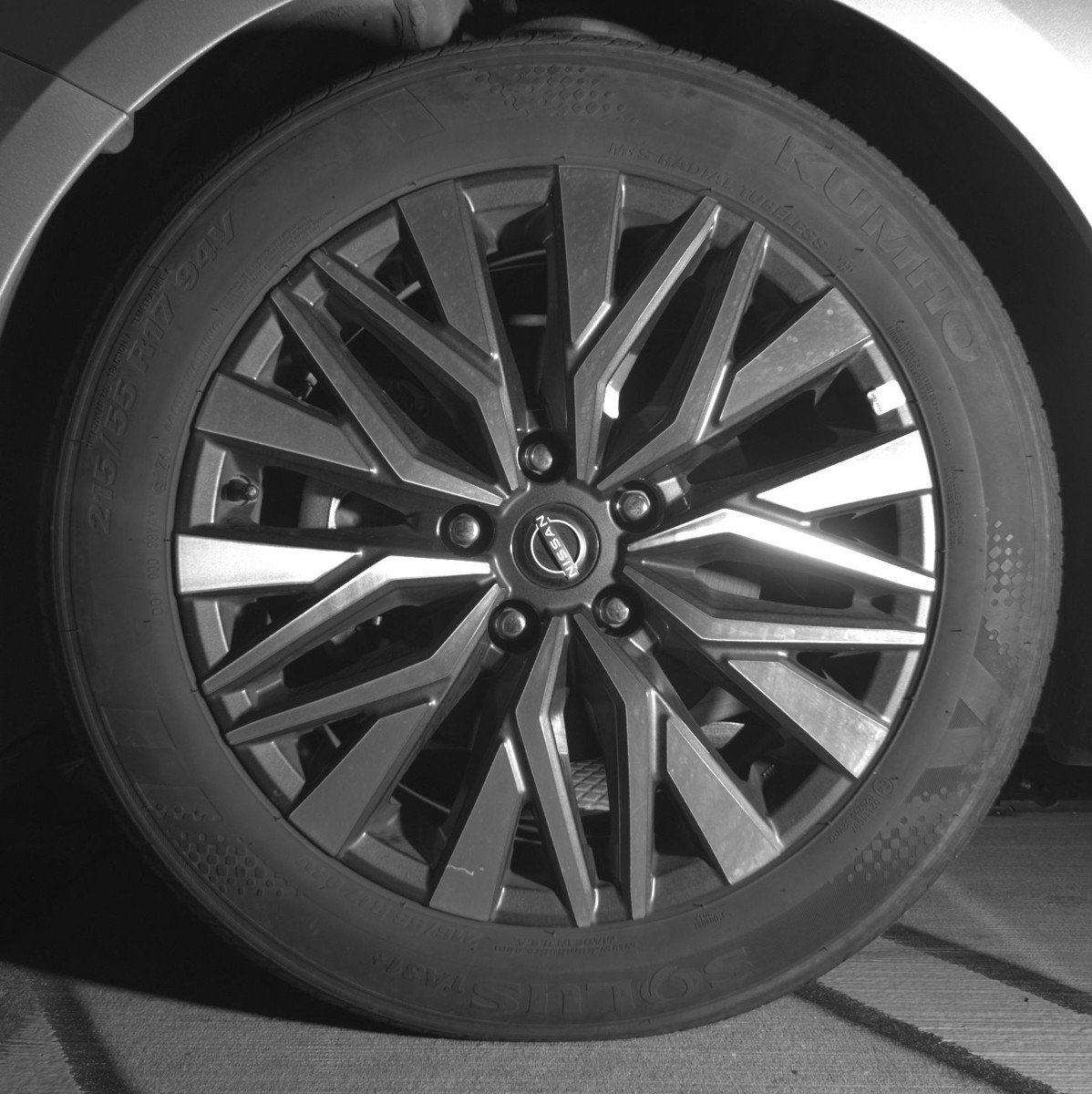 Used 2025 Nissan Altima 2.5 SV image 12