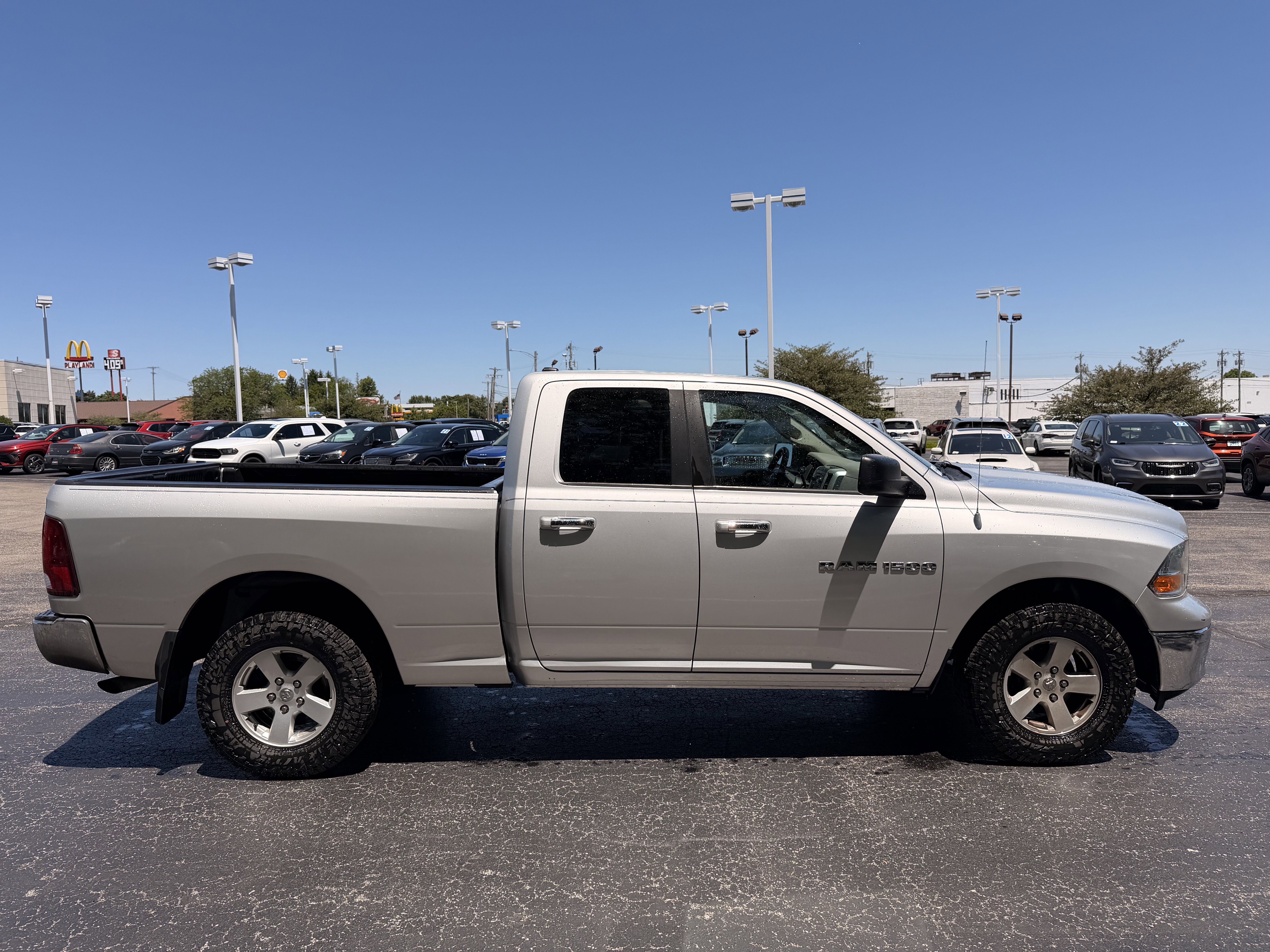 Used 2012 RAM 1500 Classic SLT AWD/4WD image 2