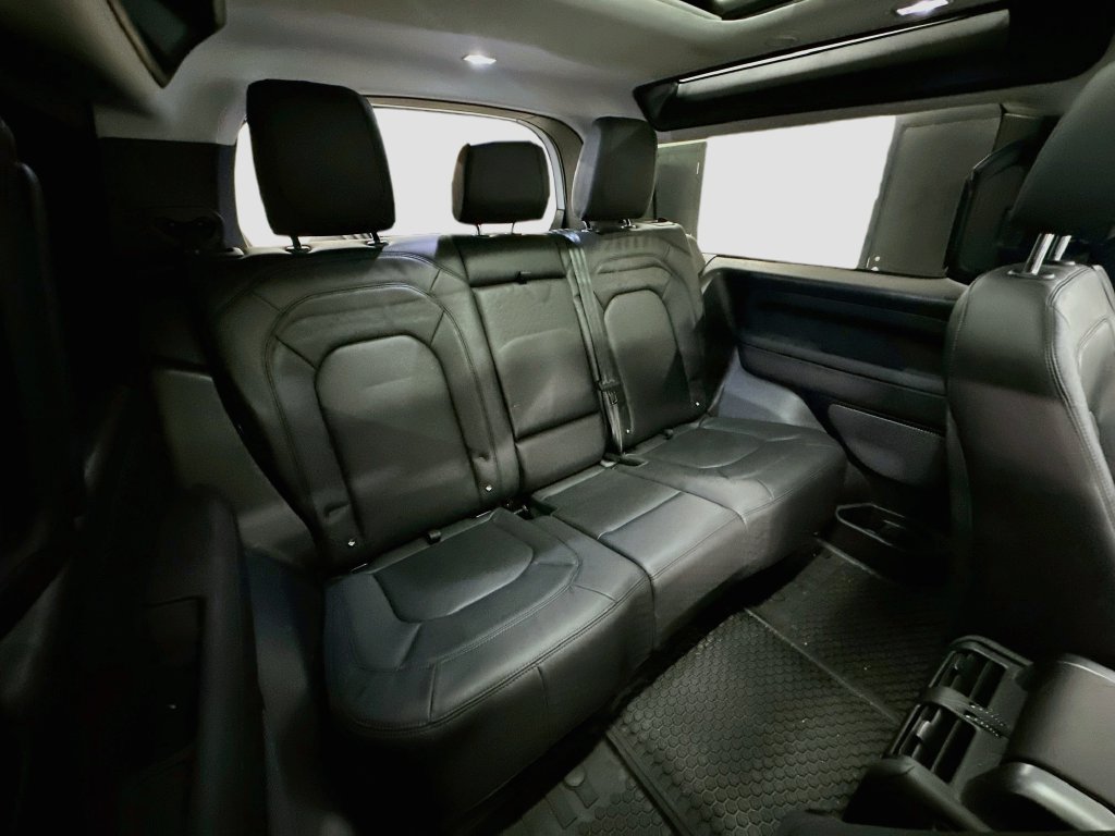 Used 2024 Land Rover Defender 90 S AWD/4WD image 27