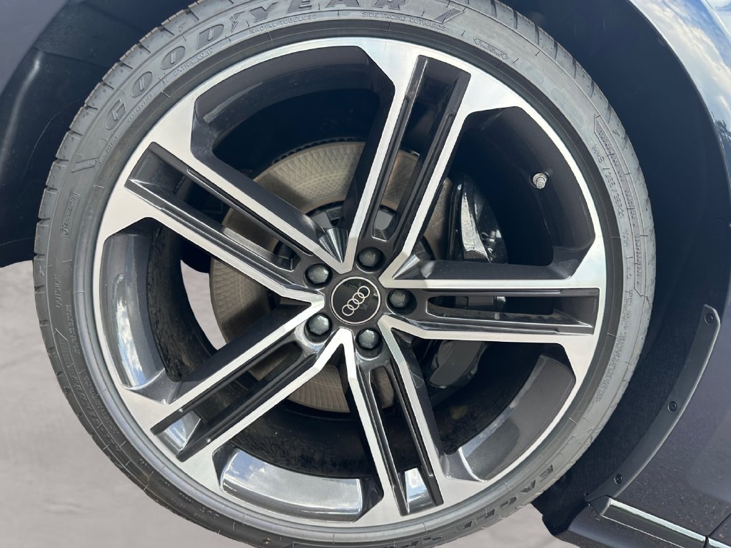 New 2026 Audi A8 L 3.0T AWD/4WD image 14