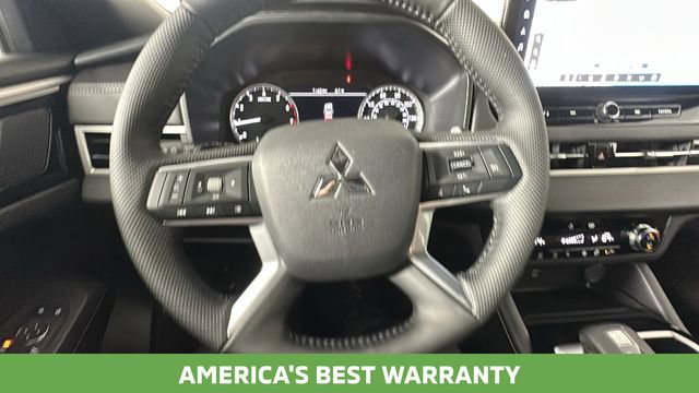 New 2026 Mitsubishi Outlander LE AWD/4WD image 22