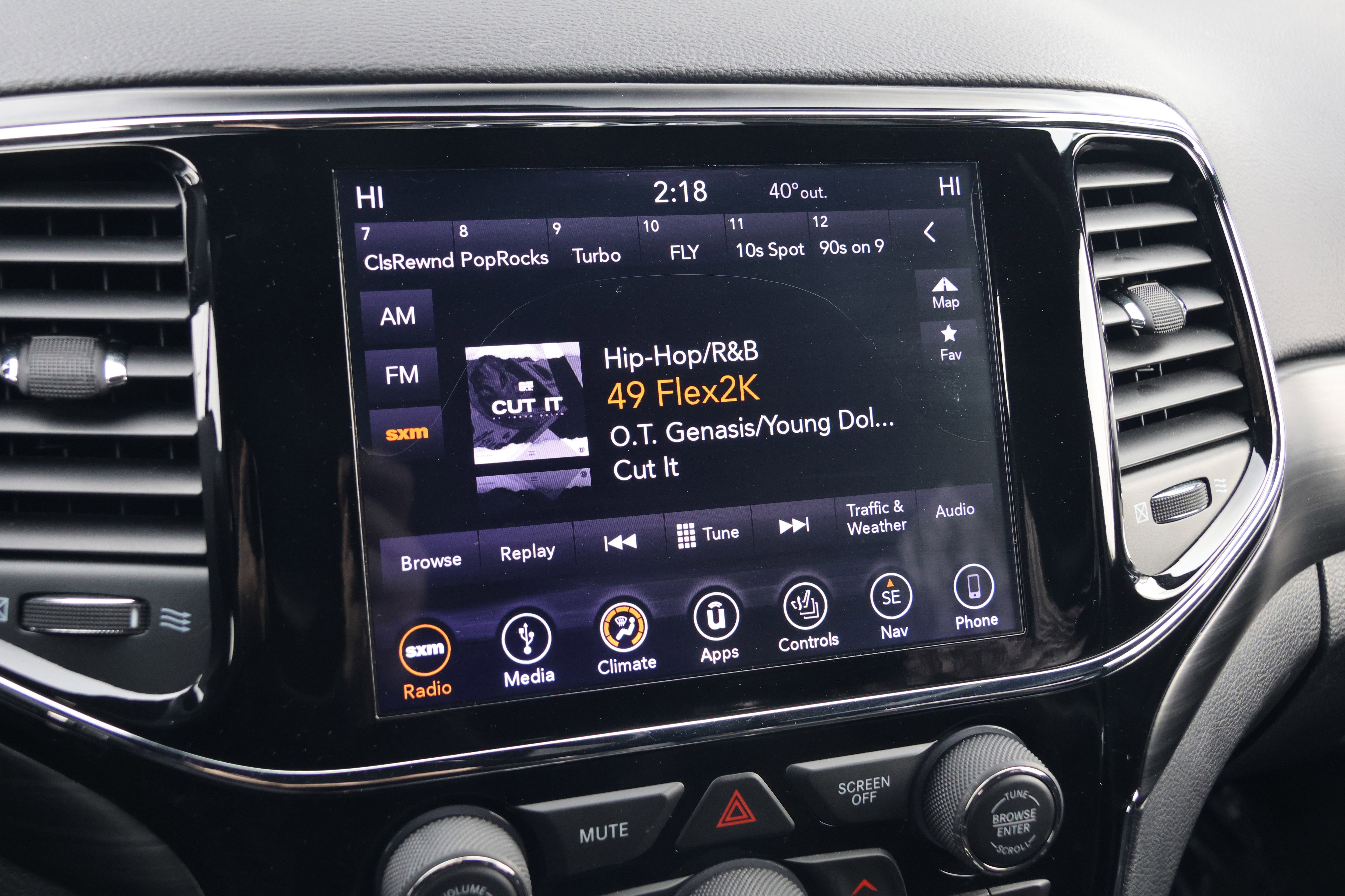 Used 2019 Jeep Grand Cherokee Altitude image 21