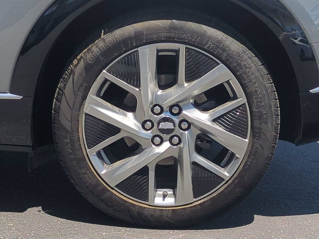 Used 2026 Cadillac Optiq Luxury 1 RWD image 38