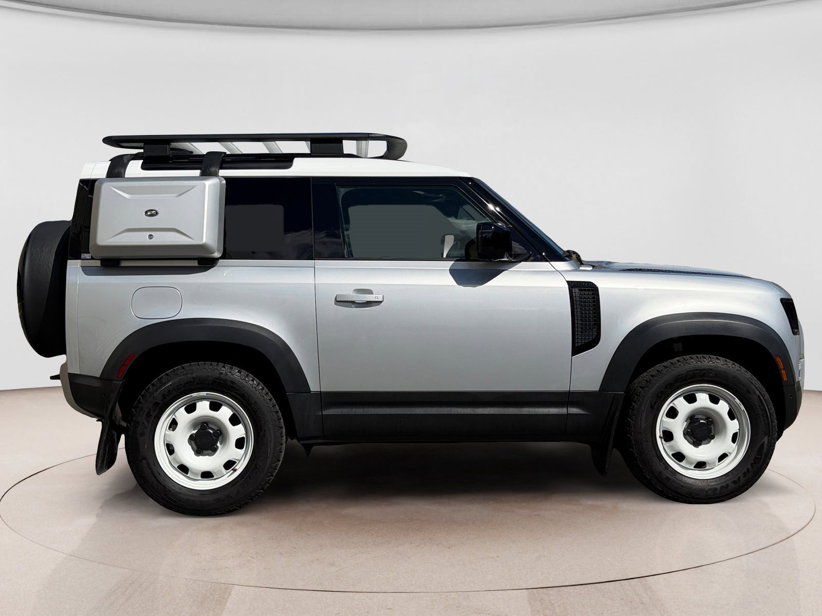 Used 2023 Land Rover Defender 90 S AWD/4WD image 6