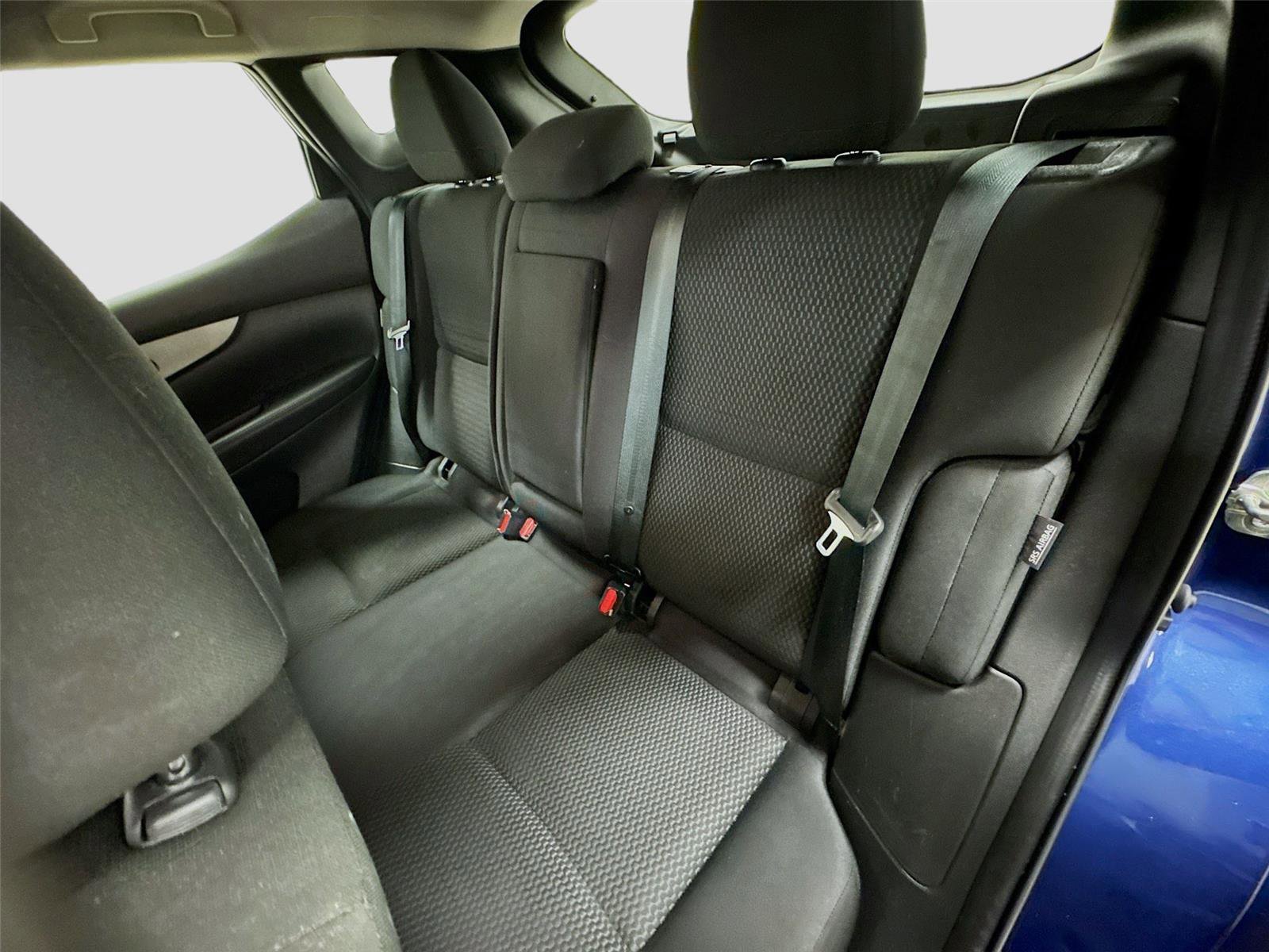 Used 2021 Nissan Rogue Sport S image 22