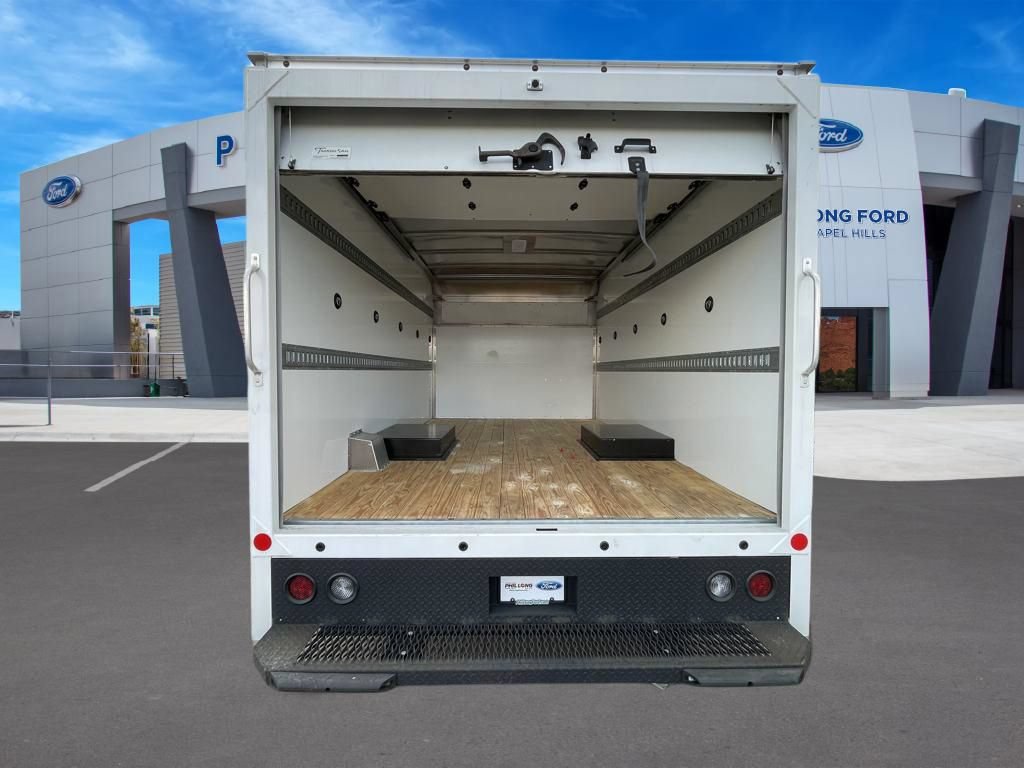 New 2024 Ford E-450 and Econoline 450 Super Duty w/ Driver's Safety Package RWD image 29