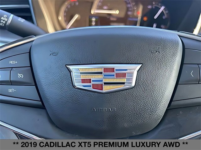 Used 2019 Cadillac XT5 Premium Luxury w/ LPO, Black Ice Package image 22