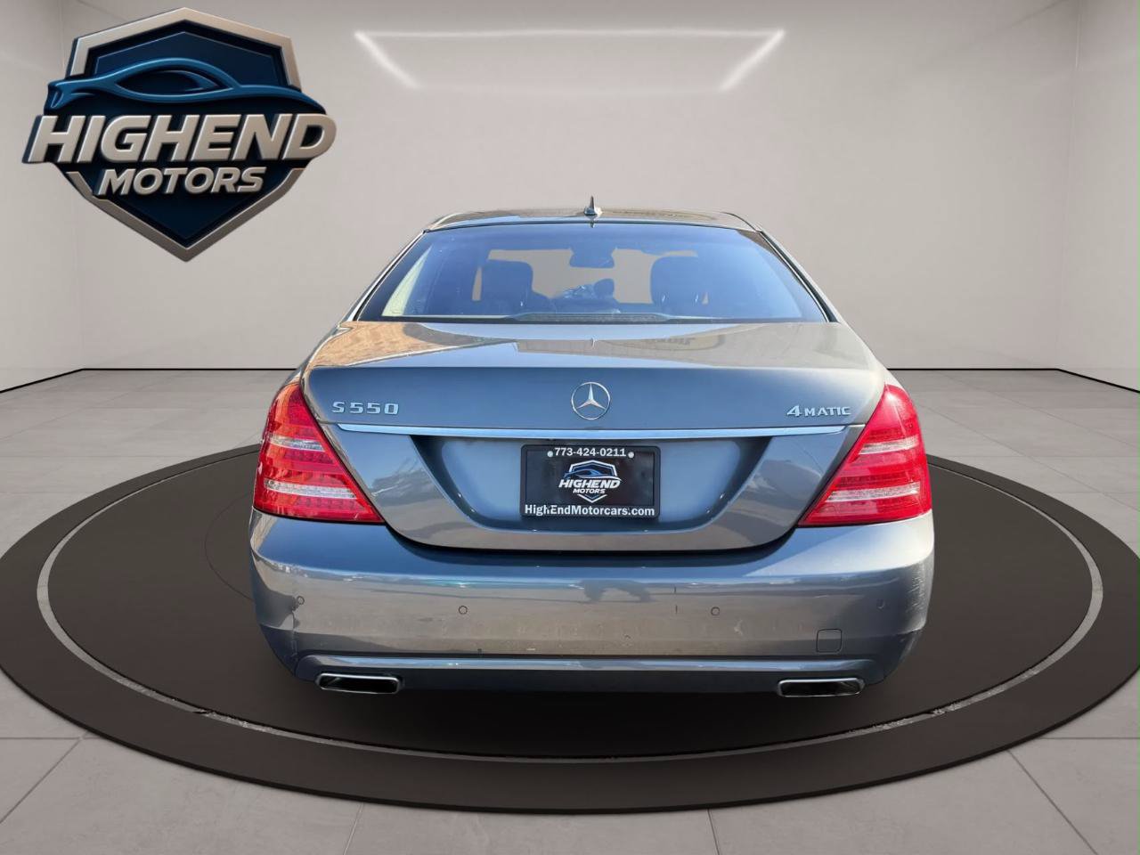 Used 2010 Mercedes-Benz S 550 4MATIC image 4