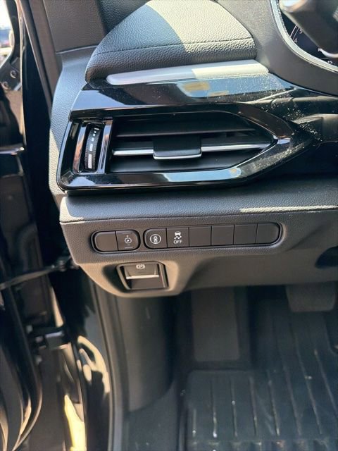 Used 2025 Acura MDX FWD image 15