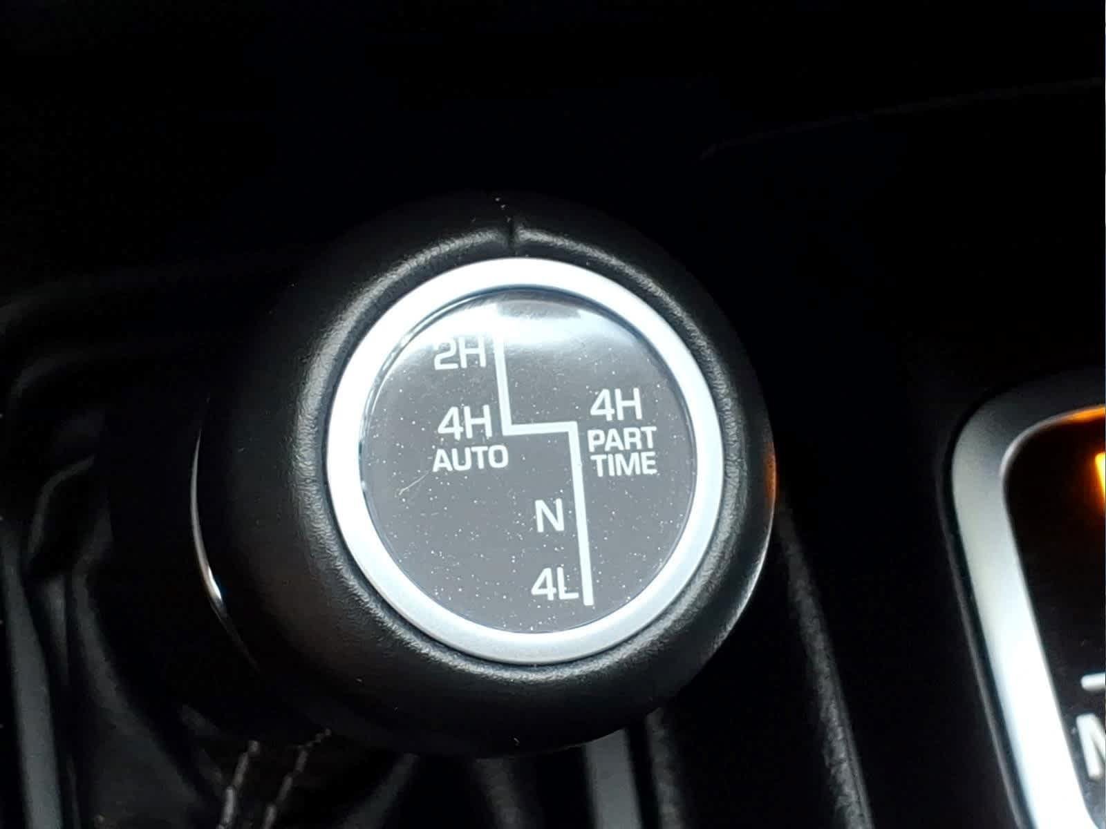 Used 2022 Jeep Wrangler Unlimited Sahara w/ Cold Weather Group AWD/4WD image 21
