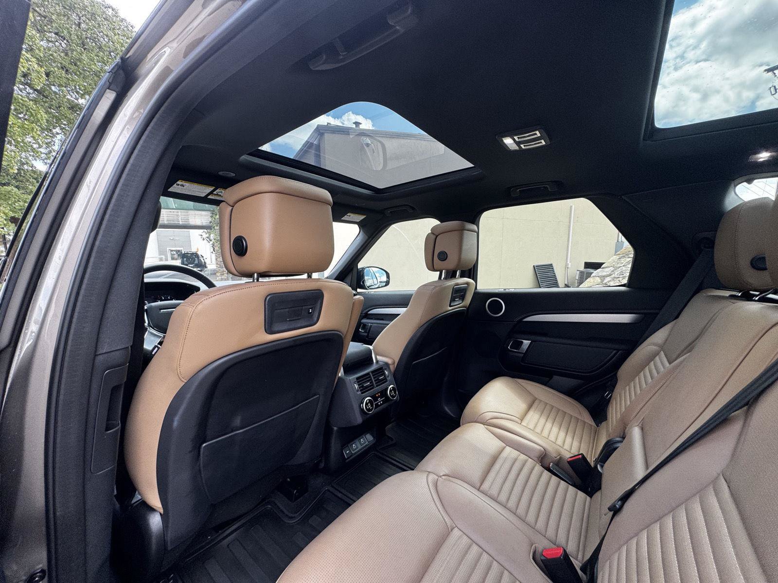 Certified 2026 Land Rover Discovery Dynamic SE AWD/4WD image 14