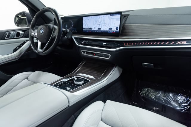 Used 2024 BMW X5 xDrive50e w/ Climate Comfort Package AWD/4WD image 26