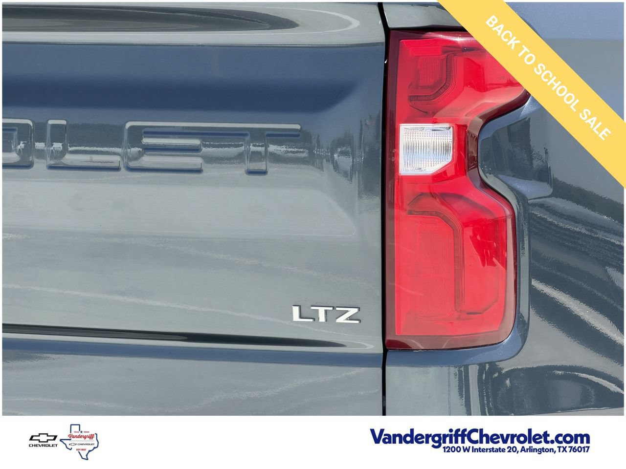 Certified 2021 Chevrolet Silverado 1500 LTZ w/ Z71 Off-Road Package AWD/4WD image 7