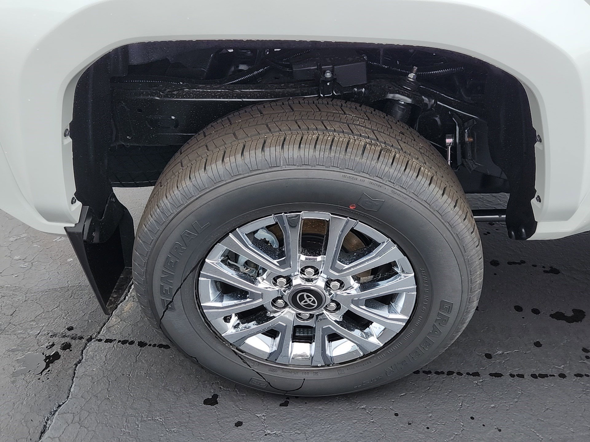 New 2025 Toyota Tacoma Limited image 29