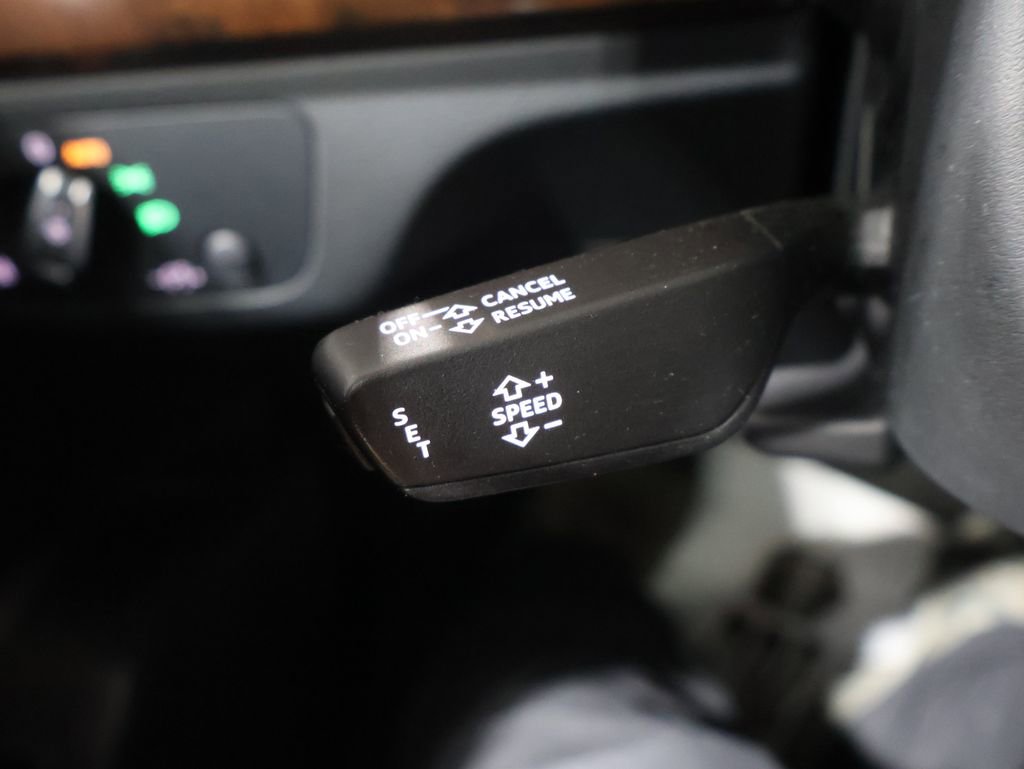 Used 2020 Audi Q5 2.0T Premium w/ Convenience Package image 39