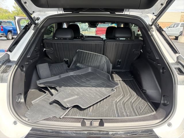 Certified 2024 Chevrolet Equinox EV LT FWD image 22