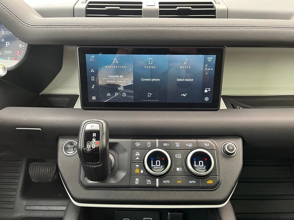 Used 2022 Land Rover Defender 110 X-Dynamic SE AWD/4WD image 35