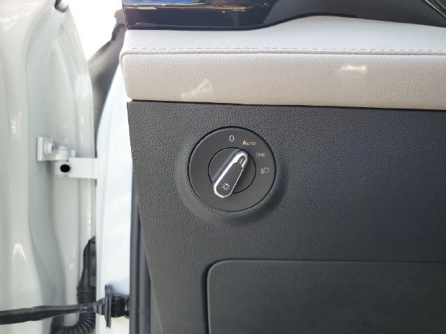 New 2027 Volkswagen Taos S FWD image 33