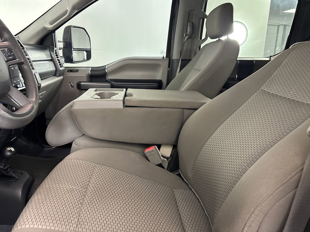 Used 2017 Ford F250 XLT image 8